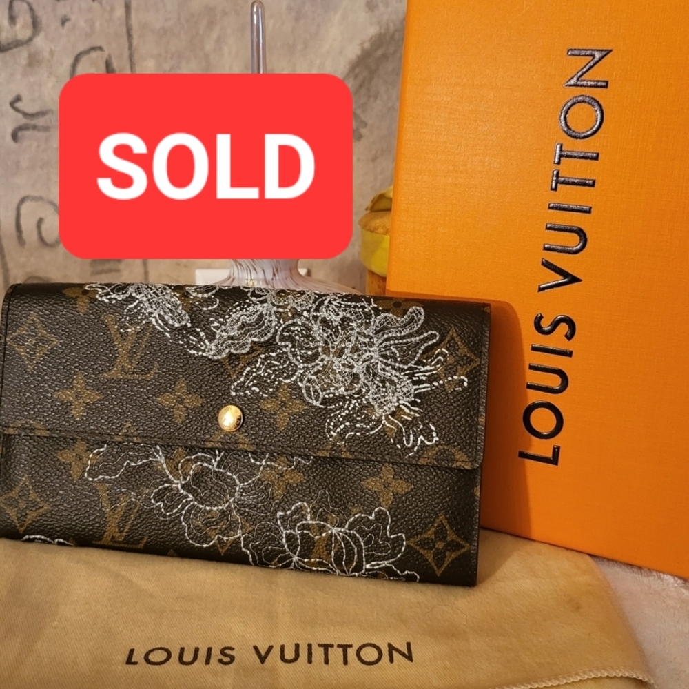 Authentic Louis Vuitton Limited Edition Monogram Dentelle Sarah Wallet